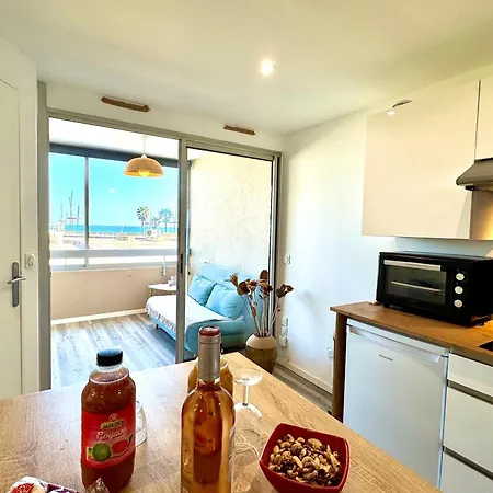 Le Maeva - T2- Front De Mer- Clim - Parking - Wifi- Sudsejourconciergerie