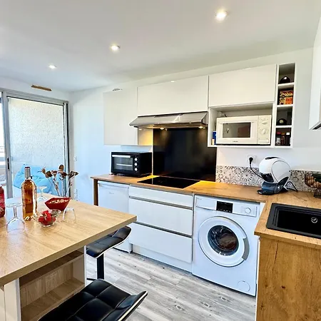 Le Maeva - T2- Front De Mer- Clim - Parking - Wifi- Sudsejourconciergerie Apartment *