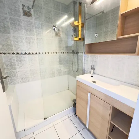 Le Maeva - T2- Front De Mer- Clim - Parking - Wifi- Sudsejourconciergerie *