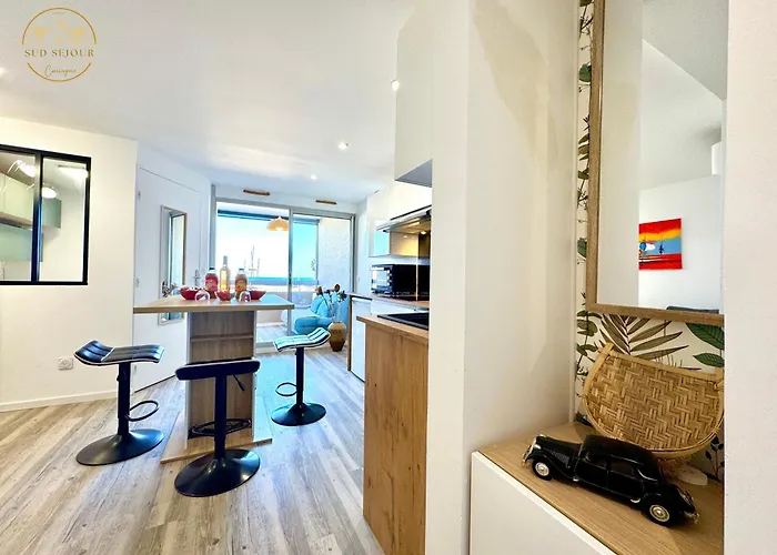Le Maeva - T2- Front De Mer- Clim - Parking - Wifi- Sudsejourconciergerie